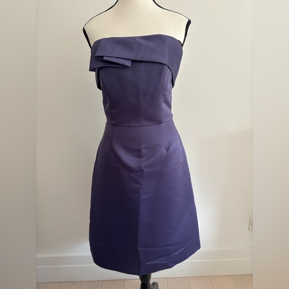 Elegant Classic Strapless Purple Dress - Picture 1 of 7